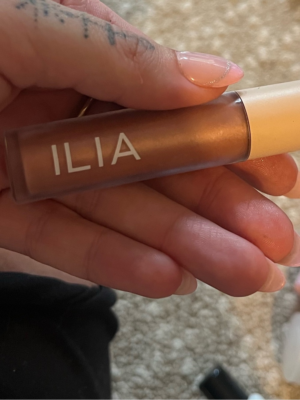 ILIA Shimmer Liquid Eyeshadow - mythic